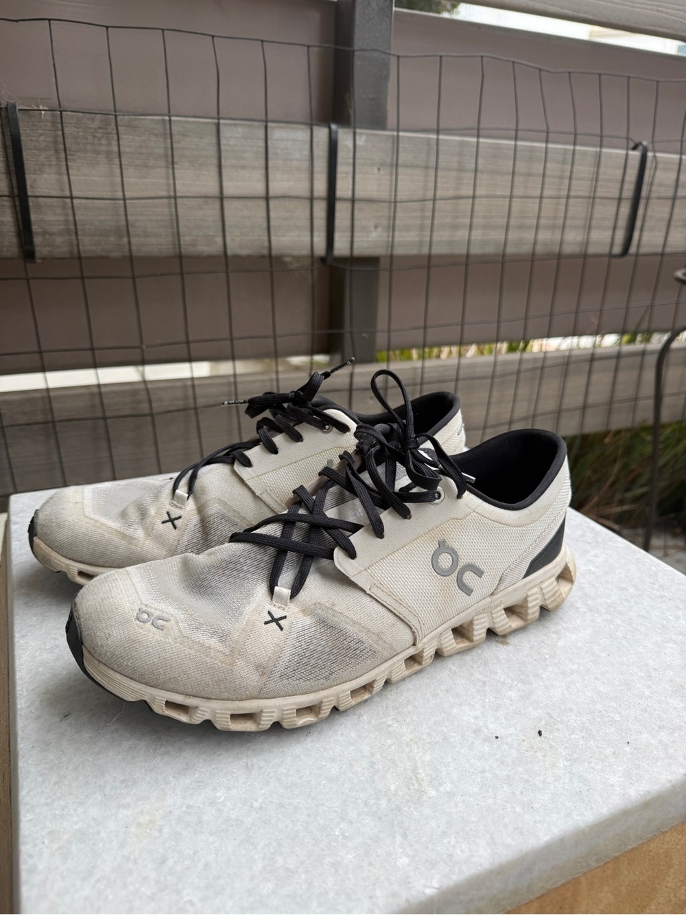 ON CLOUD Women’s X5 Runners SIZE 11